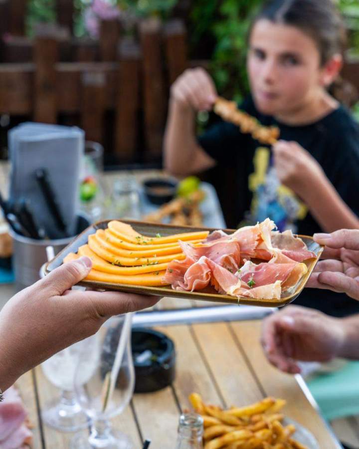 Plateau fromage et charcuterie Gruissan
